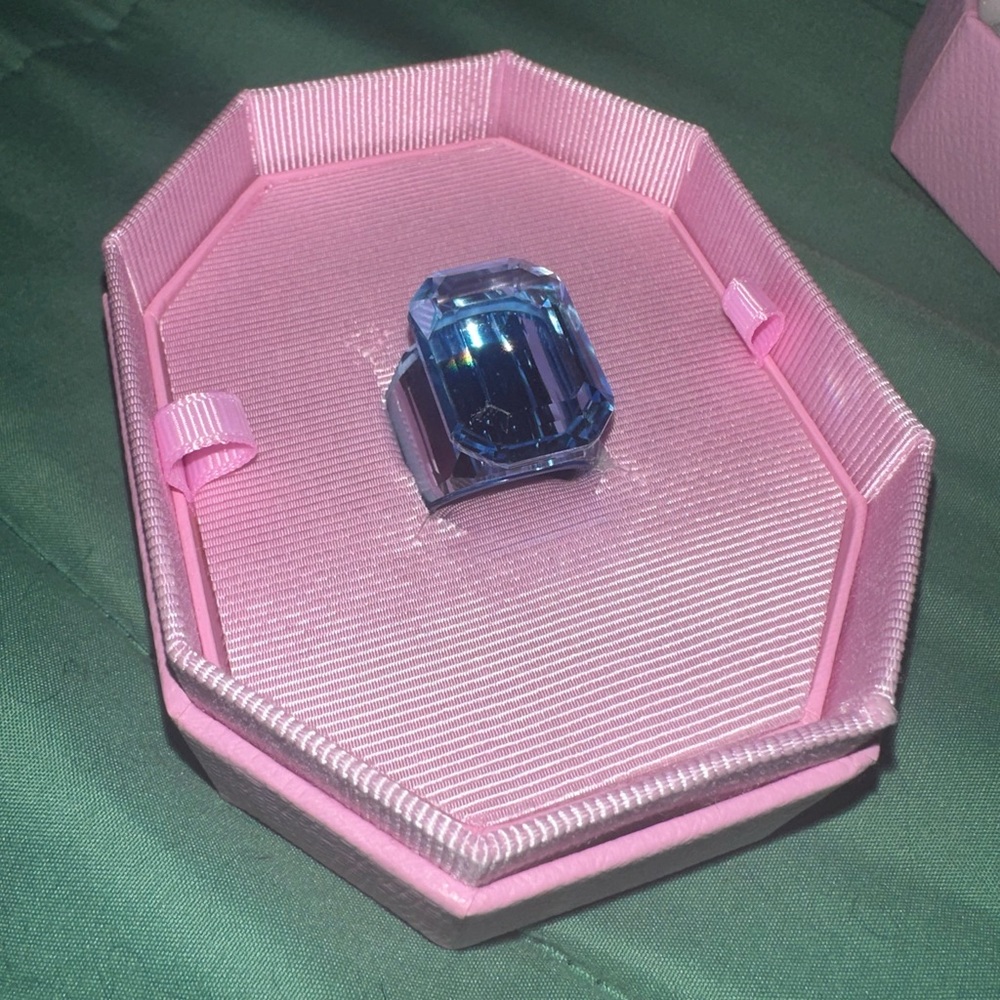 Swarovski Lucent Cocktail Ring - image 2
